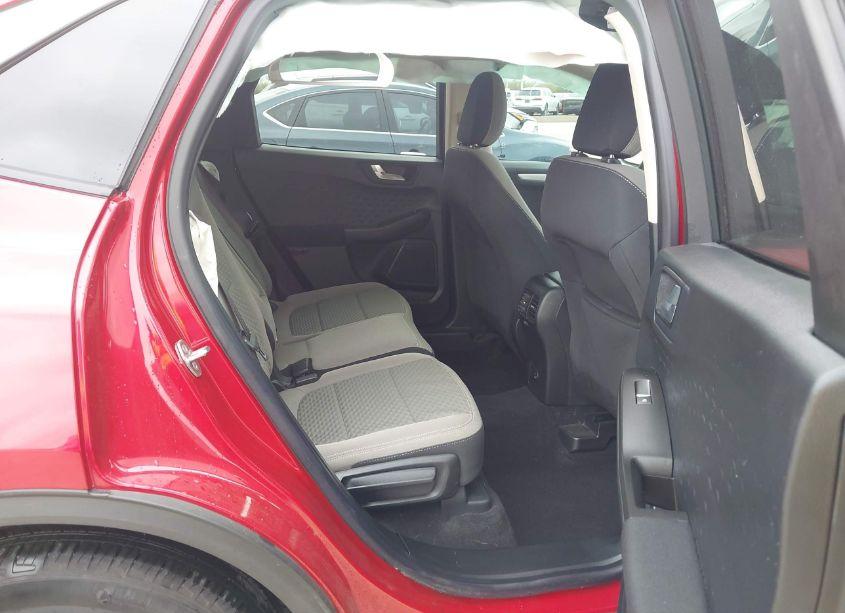 Photo 8 of 2020 Ford Escape SE (VIN 1FMCU0G68LUC70856)