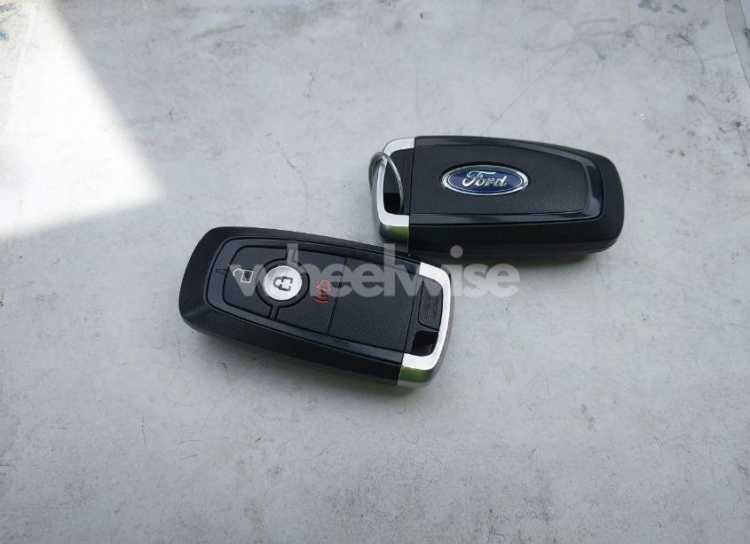 Photo 11 of 2021 Ford Escape SE (VIN 1FMCU0G68MUA90164)