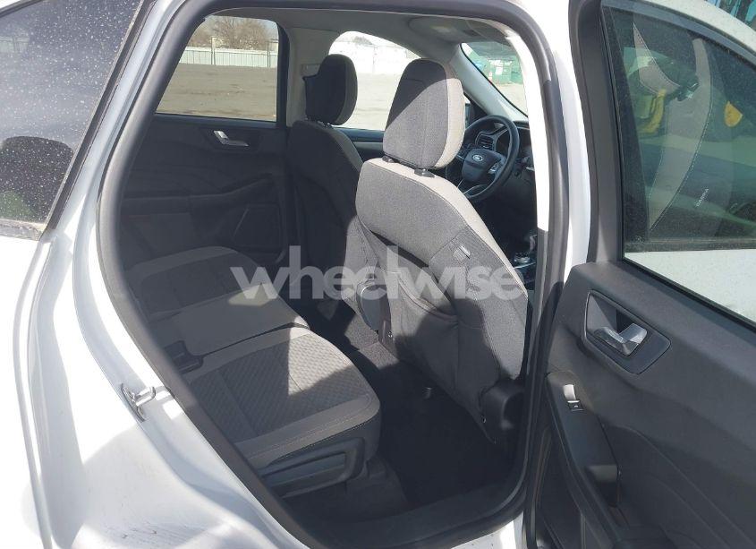 Photo 8 of 2021 Ford Escape SE (VIN 1FMCU0G68MUA90164)