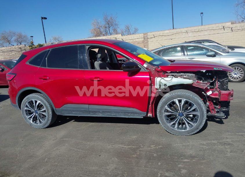 Photo 14 of 2022 Ford Escape SE (VIN 1FMCU0G68NUA28538)