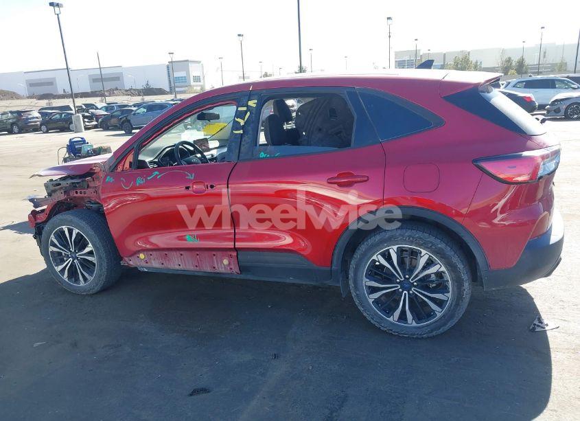 Photo 15 of 2022 Ford Escape SE (VIN 1FMCU0G68NUA28538)