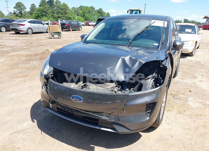Photo 6 of 2020 Ford Escape SE (VIN 1FMCU0G69LUA23118)