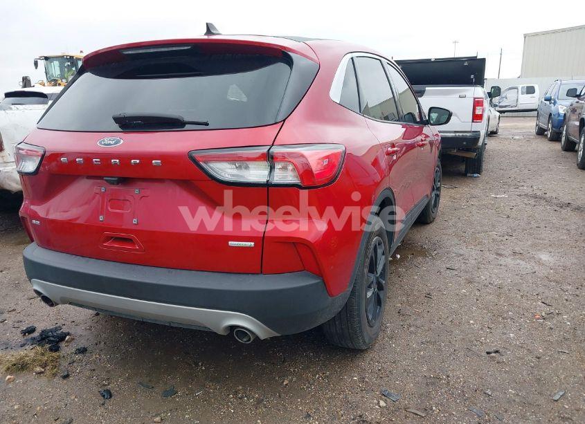 Photo 4 of 2020 Ford Escape SE (VIN 1FMCU0G69LUB02336)