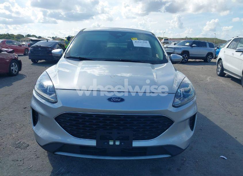 Photo 12 of 2020 Ford Escape SE (VIN 1FMCU0G69LUB18701)