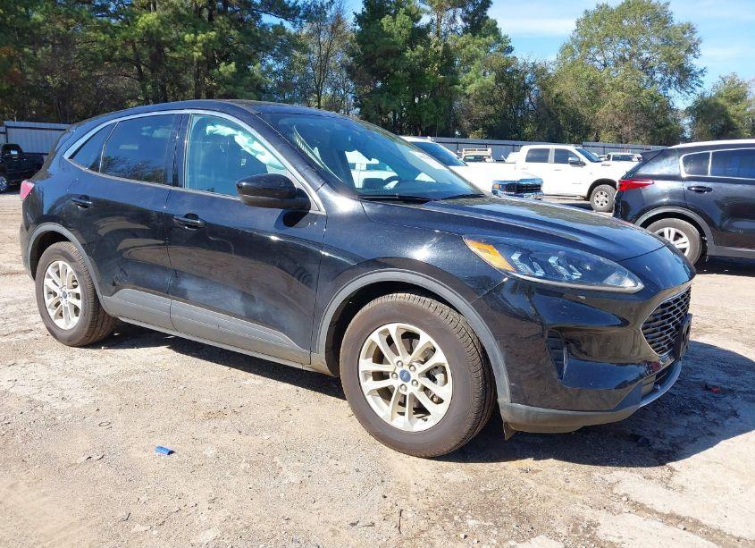 2020 Ford Escape SE (VIN 1FMCU0G69LUB41279) main photo