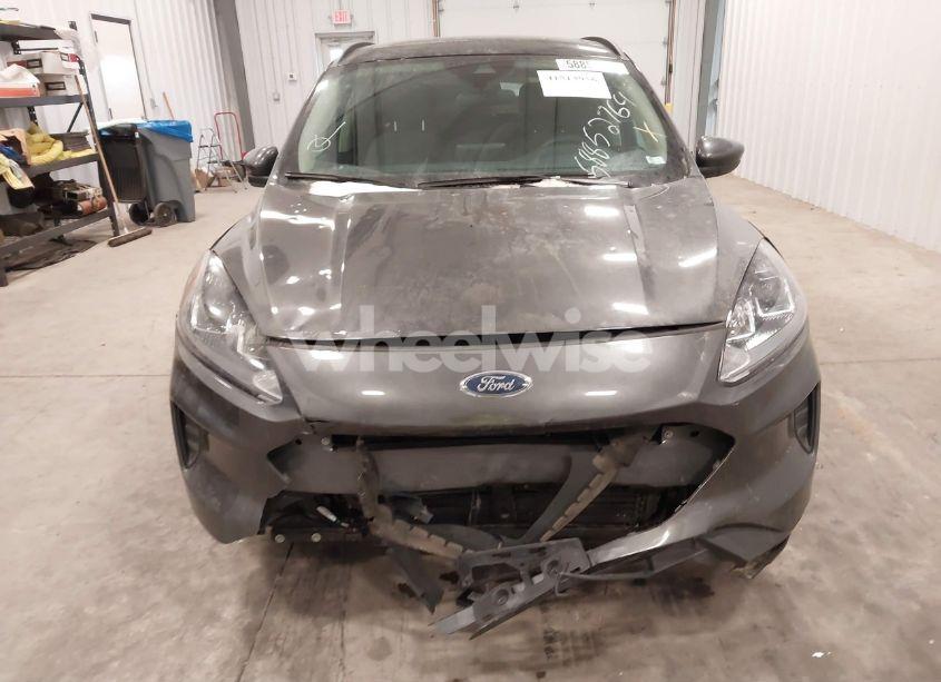 Photo 13 of 2020 Ford Escape SE (VIN 1FMCU0G69LUB67574)