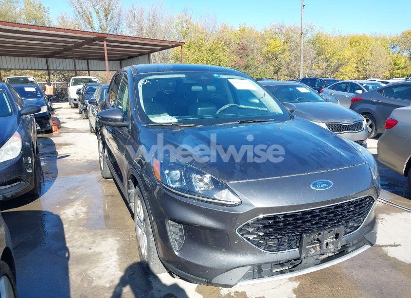 2020 Ford Escape SE (VIN 1FMCU0G69LUB92961) main photo