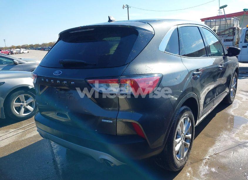 Photo 4 of 2020 Ford Escape SE (VIN 1FMCU0G69LUB92961)