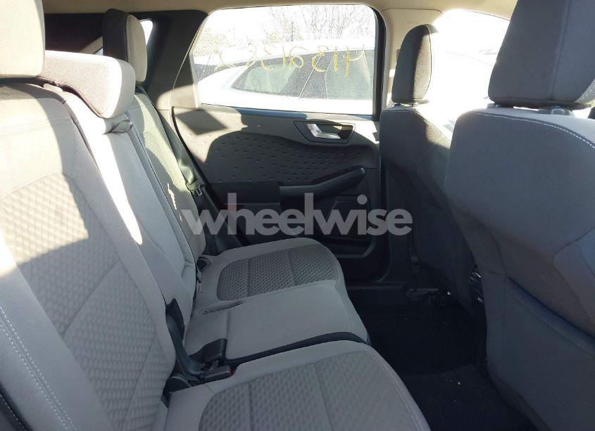 Photo 8 of 2020 Ford Escape SE (VIN 1FMCU0G69LUB93236)