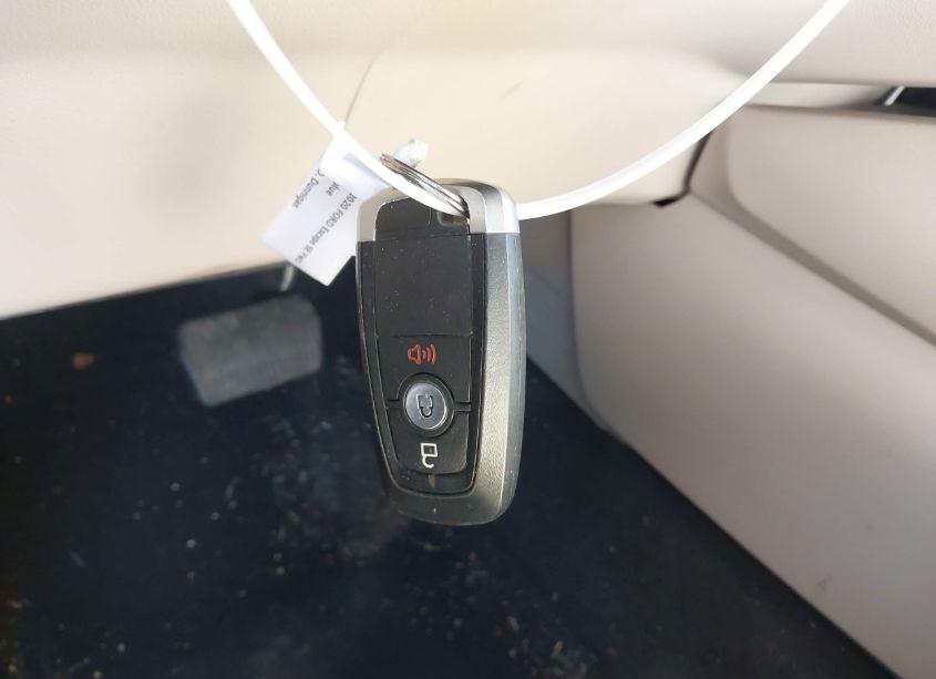 Photo 11 of 2020 Ford Escape SE (VIN 1FMCU0G69LUC02436)