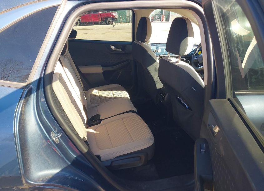 Photo 8 of 2020 Ford Escape SE (VIN 1FMCU0G69LUC02436)