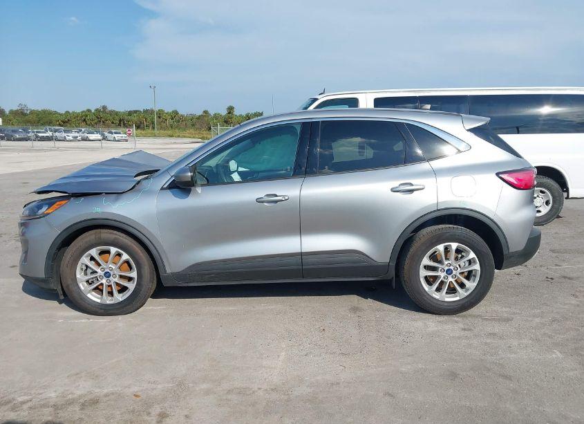 Photo 14 of 2021 Ford Escape SE (VIN 1FMCU0G69MUA59814)