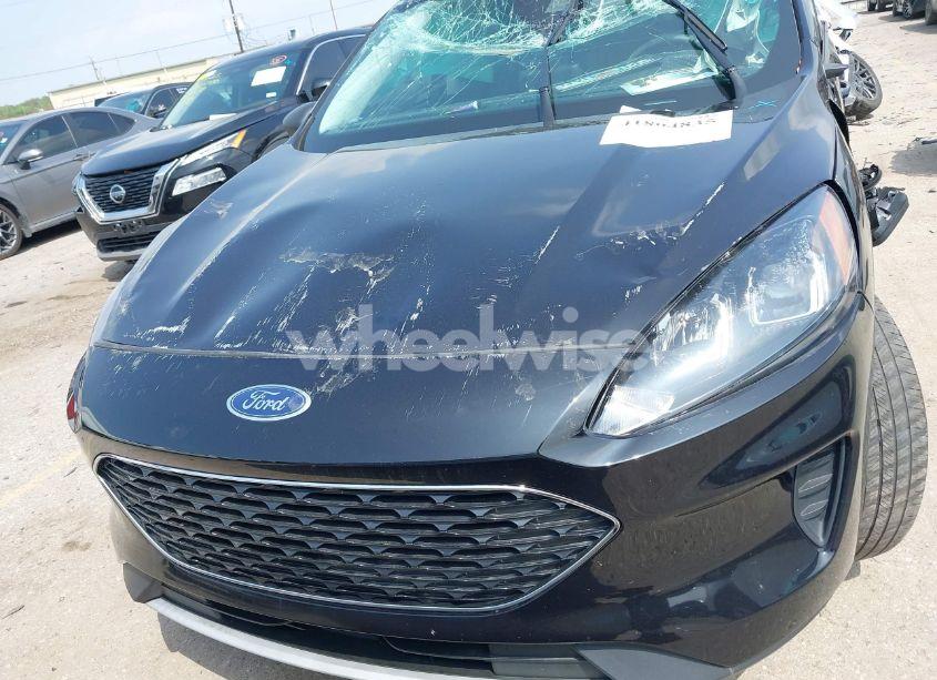Photo 11 of 2022 Ford Escape SE (VIN 1FMCU0G69NUA91843)
