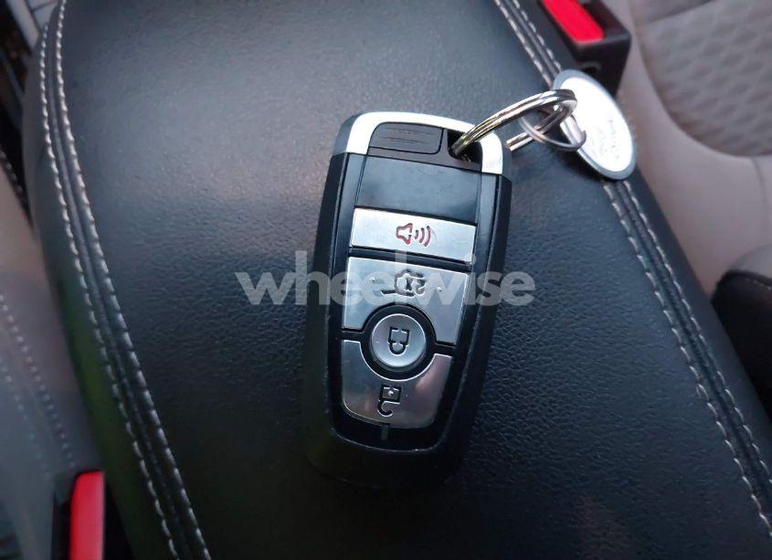 Photo 11 of 2022 Ford Escape SE (VIN 1FMCU0G69NUB38739)