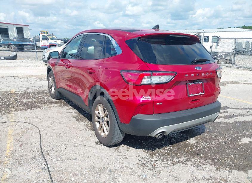 Photo 3 of 2022 Ford Escape SE (VIN 1FMCU0G69NUB54973)