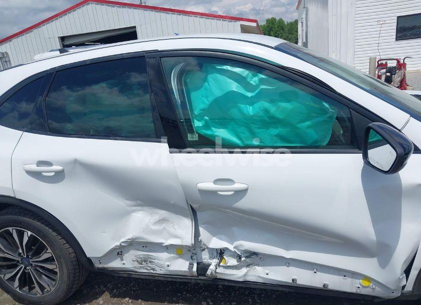 Photo 13 of 2022 Ford Escape SE (VIN 1FMCU0G69NUB93014)