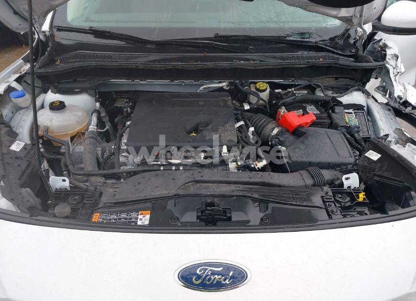 Photo 10 of 2020 Ford Escape SE (VIN 1FMCU0G6XLUA67838)