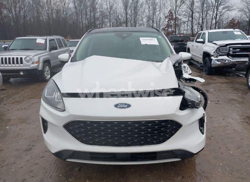 Photo 12 of 2020 Ford Escape SE (VIN 1FMCU0G6XLUA67838)