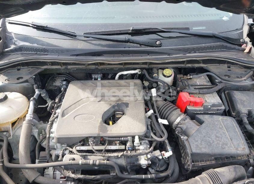 Photo 10 of 2020 Ford Escape SE (VIN 1FMCU0G6XLUA97633)