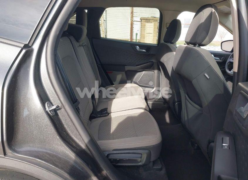 Photo 8 of 2020 Ford Escape SE (VIN 1FMCU0G6XLUA97633)