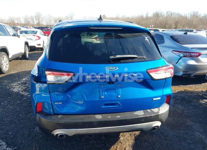 Photo 16 of 2020 Ford Escape SE (VIN 1FMCU0G6XLUB21526)