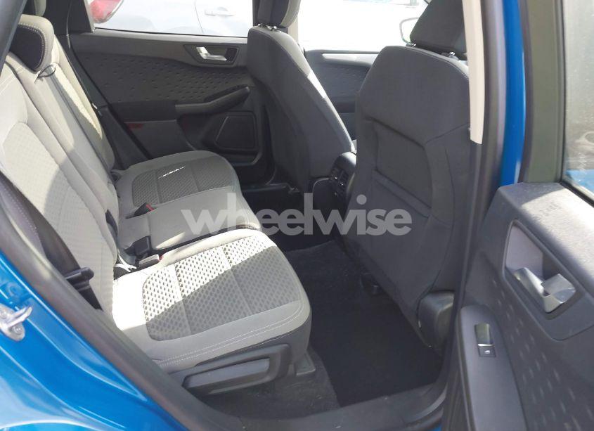 Photo 8 of 2020 Ford Escape SE (VIN 1FMCU0G6XLUB21526)