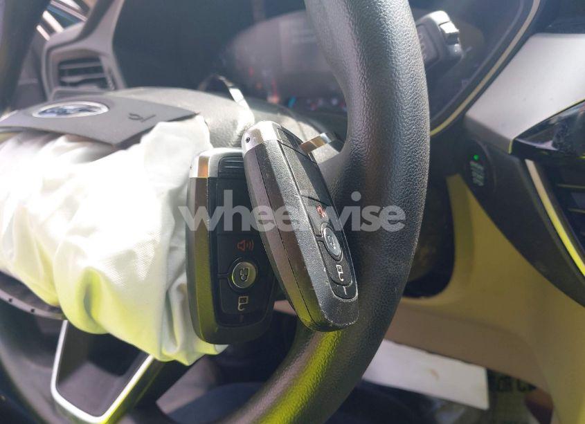 Photo 11 of 2020 Ford Escape SE (VIN 1FMCU0G6XLUB32252)