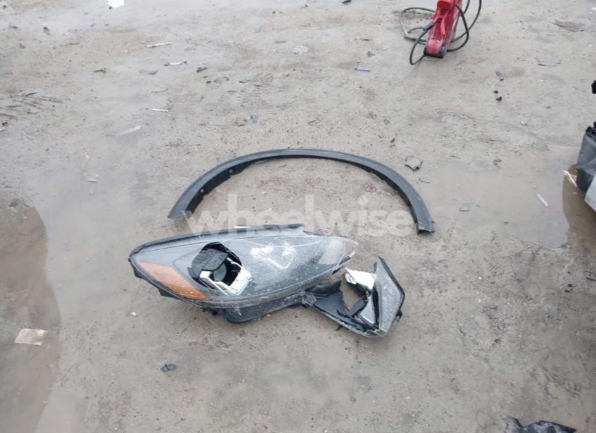 Photo 12 of 2020 Ford Escape SE (VIN 1FMCU0G6XLUB32252)