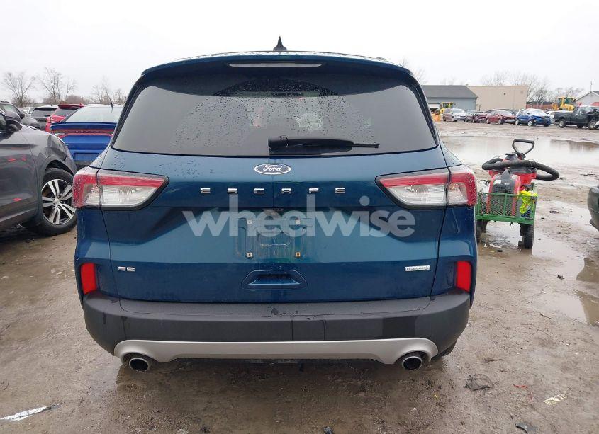 Photo 17 of 2020 Ford Escape SE (VIN 1FMCU0G6XLUB32252)