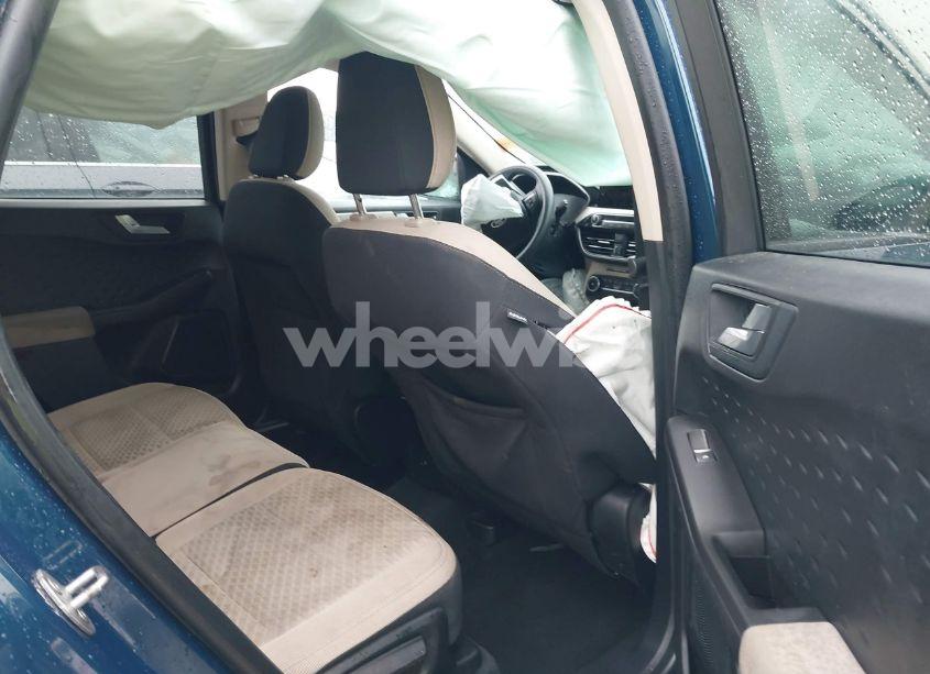 Photo 8 of 2020 Ford Escape SE (VIN 1FMCU0G6XLUB32252)