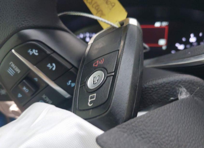 Photo 11 of 2020 Ford Escape SE (VIN 1FMCU0G6XLUB65820)