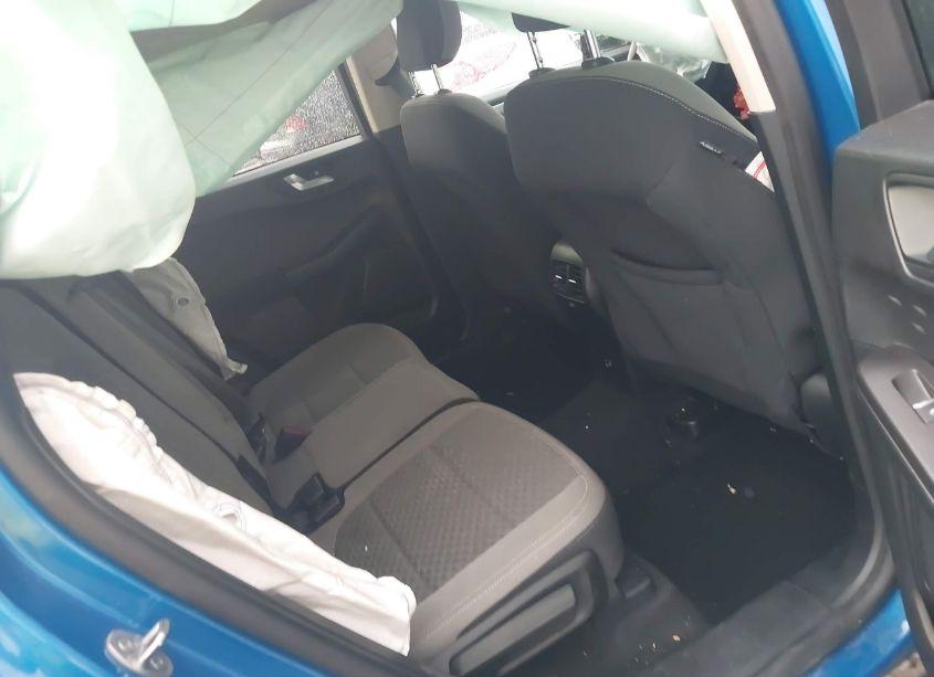 Photo 8 of 2020 Ford Escape SE (VIN 1FMCU0G6XLUB65820)