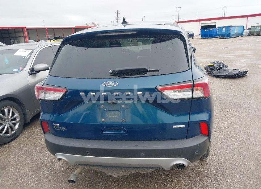 Photo 17 of 2020 Ford Escape SE (VIN 1FMCU0G6XLUC02509)