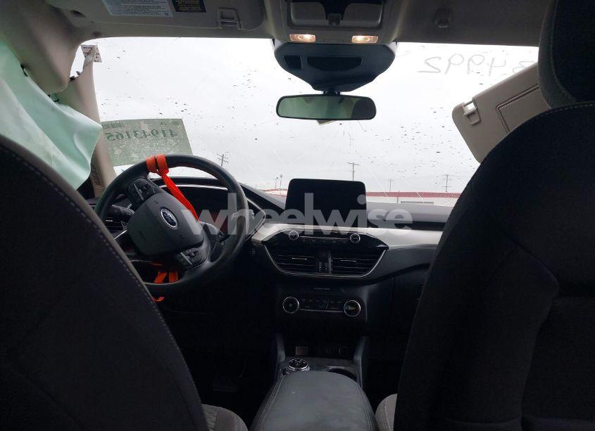 Photo 19 of 2020 Ford Escape SE (VIN 1FMCU0G6XLUC02509)