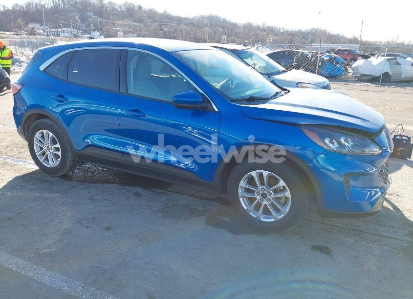 2020 Ford Escape SE (VIN 1FMCU0G6XLUC39351) main photo