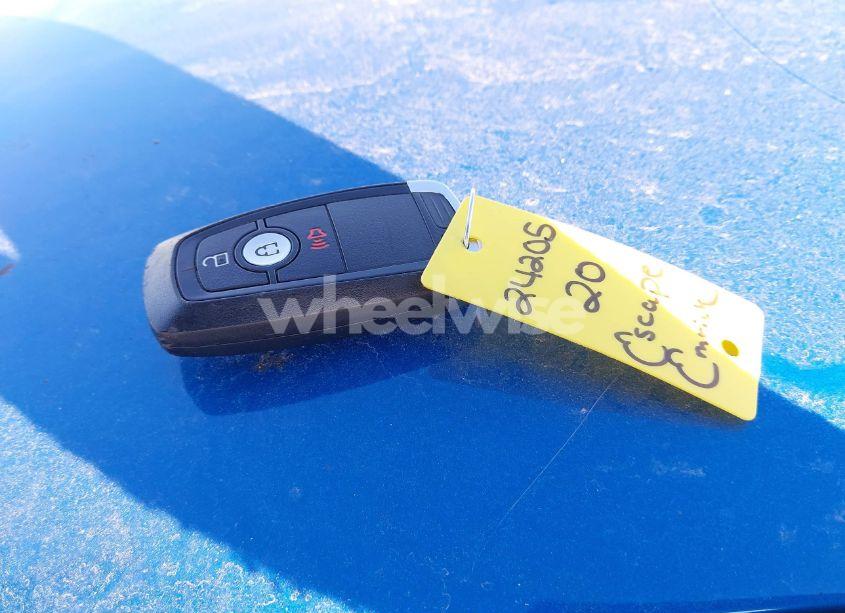 Photo 11 of 2020 Ford Escape SE (VIN 1FMCU0G6XLUC39351)