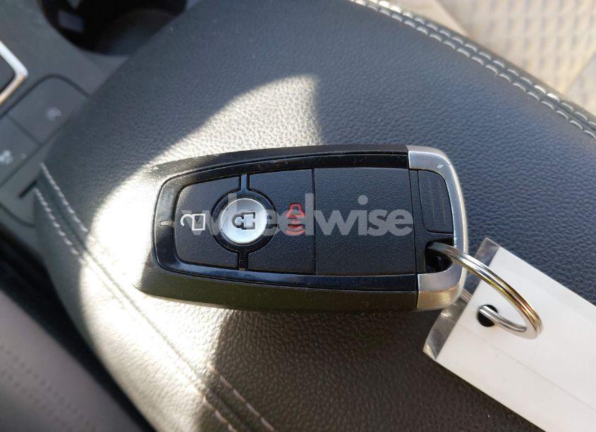 Photo 11 of 2020 Ford Escape SE (VIN 1FMCU0G6XLUC76755)