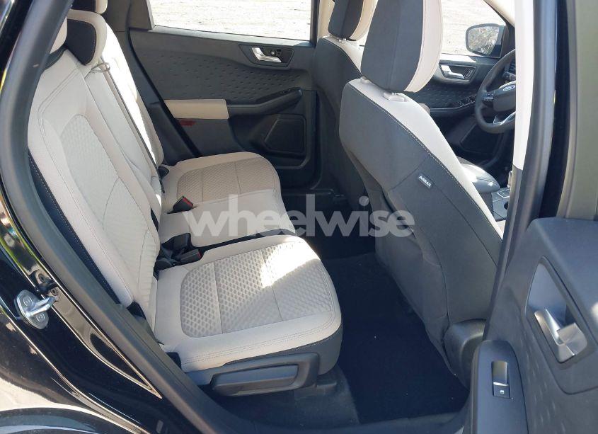 Photo 8 of 2020 Ford Escape SE (VIN 1FMCU0G6XLUC76755)