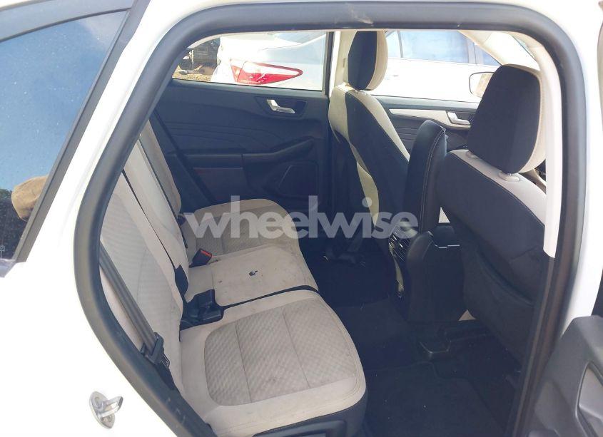 Photo 8 of 2021 Ford Escape SE (VIN 1FMCU0G6XMUA19550)