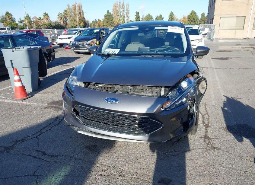 Photo 6 of 2021 Ford Escape SE (VIN 1FMCU0G6XMUA33979)