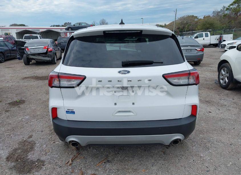 Photo 16 of 2022 Ford Escape SE (VIN 1FMCU0G6XNUA21137)