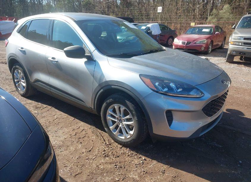 2022 Ford Escape SE (VIN 1FMCU0G6XNUB39964) main photo