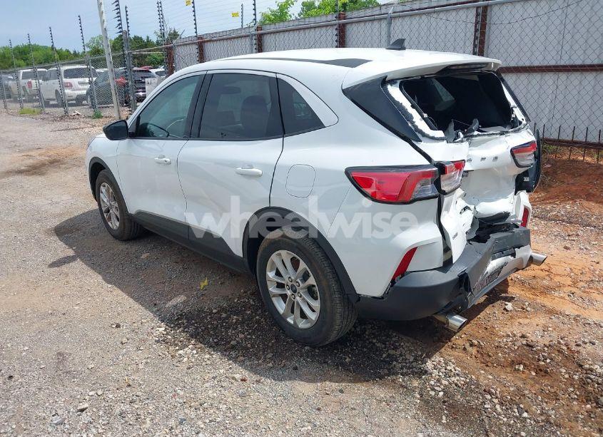 Photo 3 of 2022 Ford Escape SE (VIN 1FMCU0G6XNUB66534)