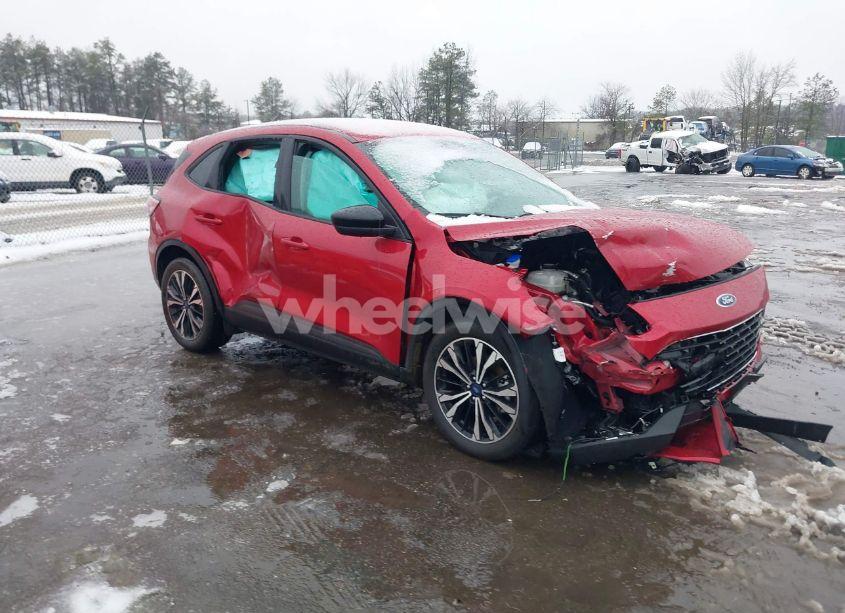 2022 Ford Escape SE (VIN 1FMCU0G6XNUB67232) main photo