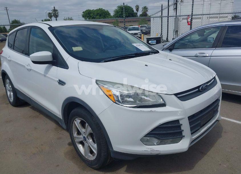 2015 Ford Escape SE (VIN 1FMCU0G70FUA44162) main photo