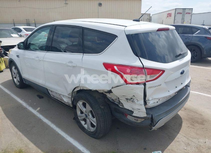 Photo 3 of 2015 Ford Escape SE (VIN 1FMCU0G70FUA44162)