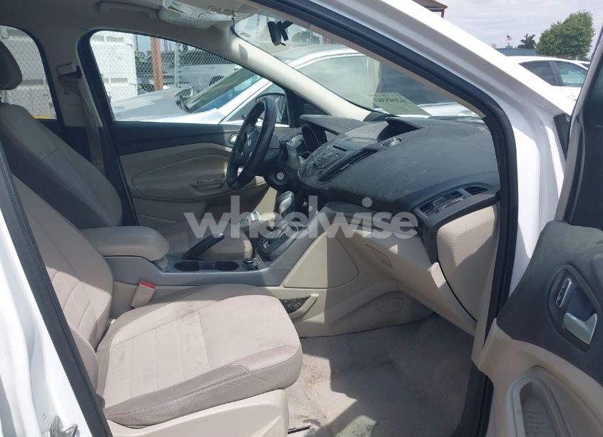 Photo 5 of 2015 Ford Escape SE (VIN 1FMCU0G70FUA44162)