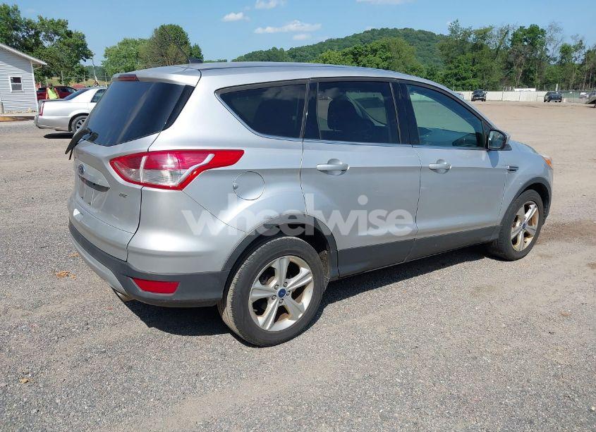 Photo 4 of 2015 Ford Escape SE (VIN 1FMCU0G70FUB70182)