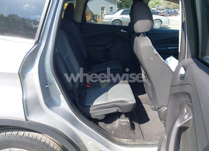 Photo 8 of 2015 Ford Escape SE (VIN 1FMCU0G70FUB70182)