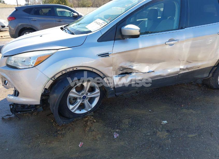 Photo 17 of 2015 Ford Escape SE (VIN 1FMCU0G70FUC44880)